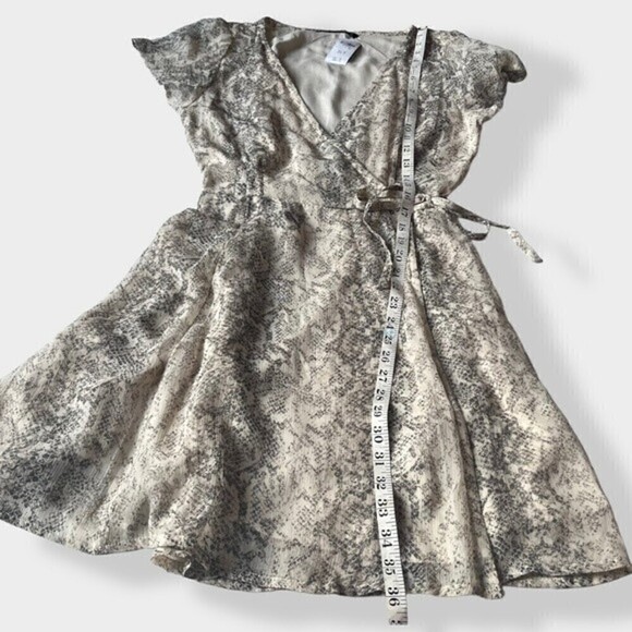 Abercrombie & Fitch Snakeskin Print Wrap Mini Dress M Tall - Picture 10 of 12